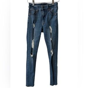 *CLEARANCE* Aeropostale high rise jegging size 2 distressed skinny jeans